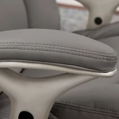 Works Executive Office Chair With Back In Motion Technology - Serta -Furniture Specialty Store GUEST e152ec64 9d31 4f4c af8f 3095a7626132